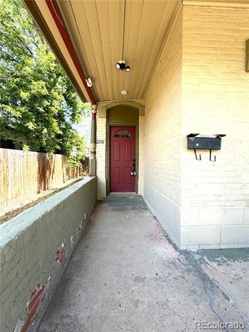 Building Photo - 2136 Lafayette St