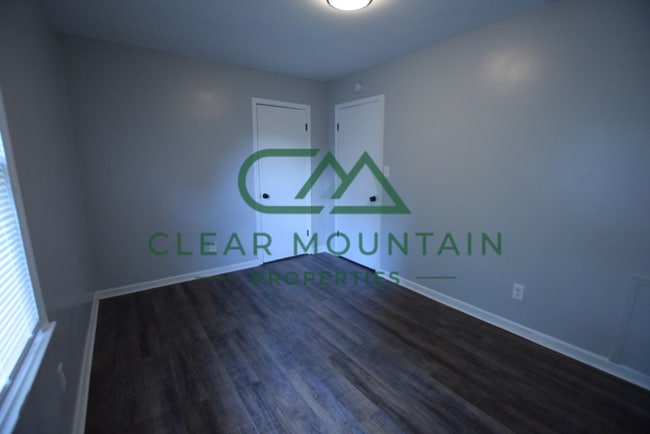 Building Photo - Move-in Special! Limited-Time Leasing Offer