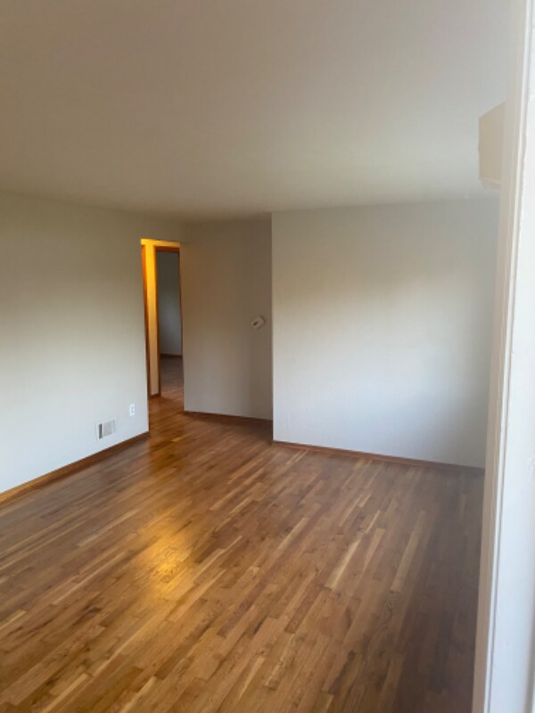 Foto del edificio - 412 Oak Ave