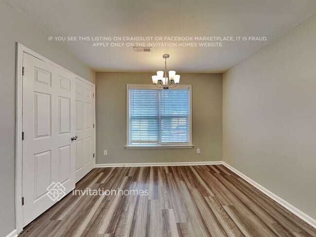 Foto del edificio - 3731 Heather View Ln