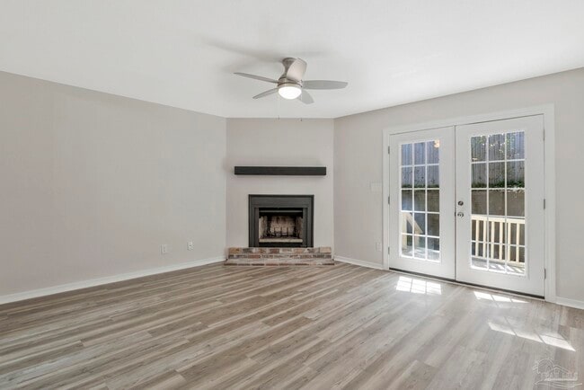 Building Photo - 4221 Brookside Dr