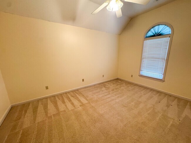 Building Photo - 1056 Cotton Row Cove