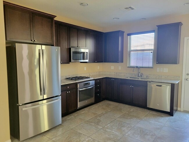 Kitchen - 3940 Zodiacal Light St