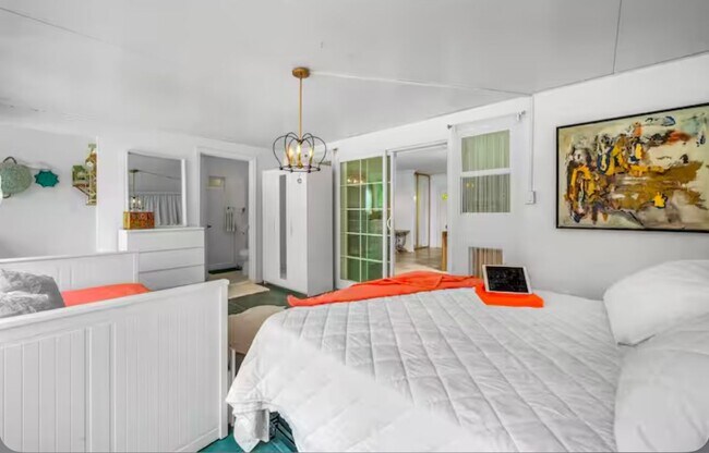 Foto del edificio - 22220 Leadwell St