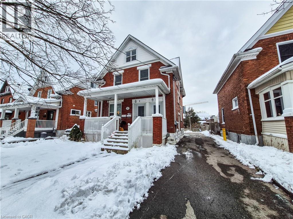 Photo principale - 60 Betzner Ave N