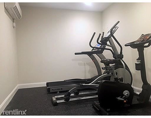 Foto del edificio - 463 Rutherford Ave