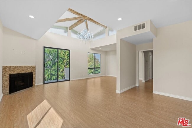 Building Photo - 2175 S Beverly Glen Blvd