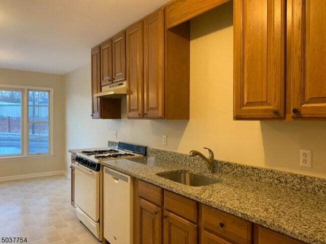 Foto del edificio - 2302 Jersey Ave