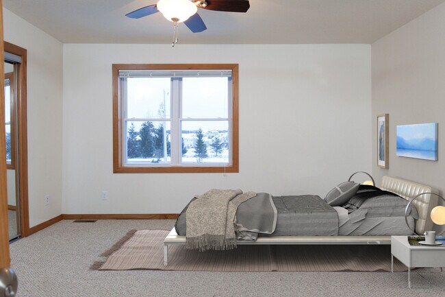 Building Photo - 766 Magoo Rd