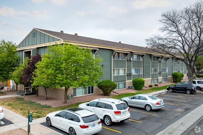 Building Photo - Emory
