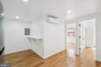 Building Photo - 1223 Spruce St