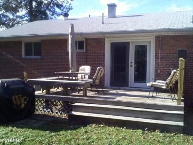 Foto del edificio - 1 br, 1 bath House - 8116 Halprin Dr