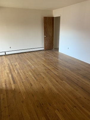 Building Photo - 110 Elm St