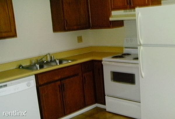Foto del edificio - 420 N Woodland Dr