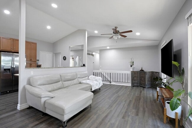 Foto del edificio - Charming 3BR House in Chesterfield