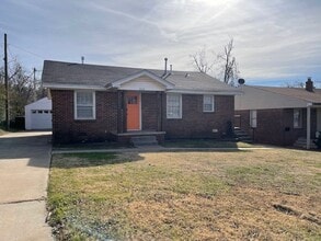 Building Photo - 2312 NW 33rd St