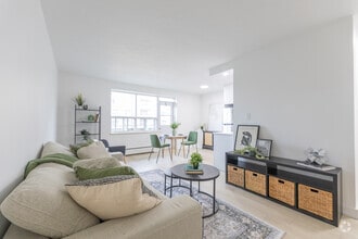 Building Photo - 1170 Fennell