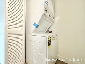 Building Photo - 1312 N Citrus Ave