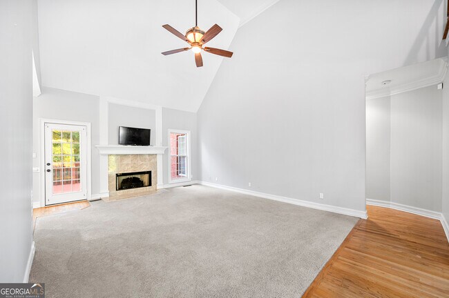 Building Photo - 127 Sunningdale Dr