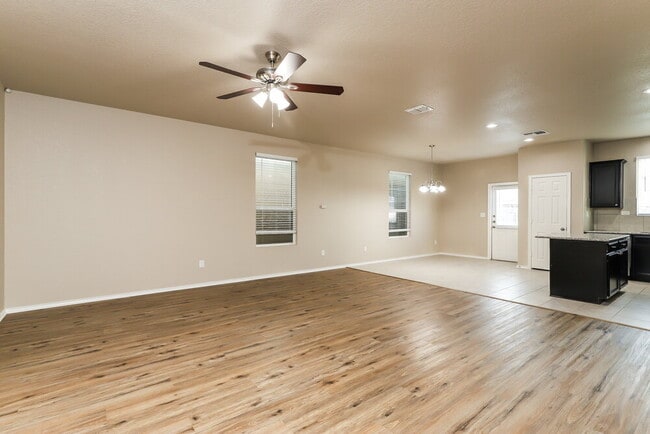Building Photo - 165 Texas Thistle