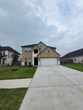 Building Photo - 3230 Tilley Dr