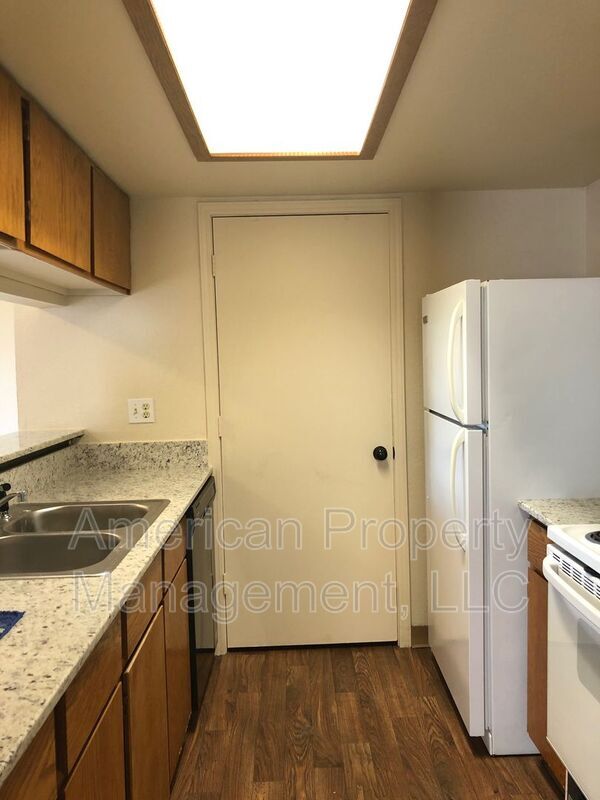 Building Photo - 13105 E 44th St