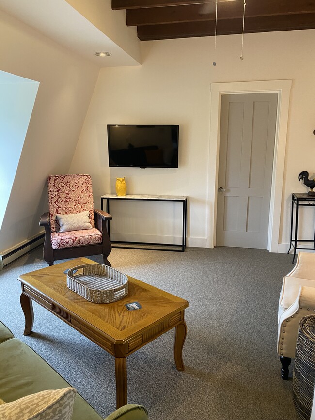 Living Room - 180 Broadway