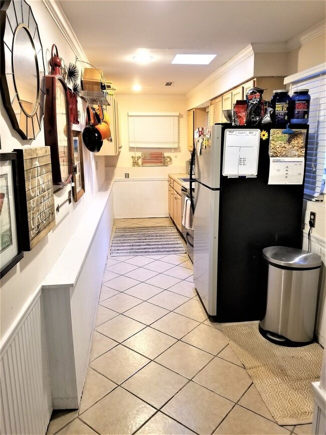 Foto del edificio - Quaint & Cozy 2 BR 2 BA in Fells Point/Canton Neighborhood Overlooking River