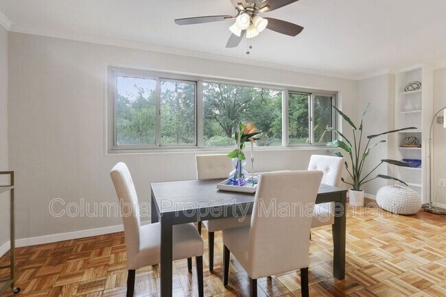 Foto del edificio - 4600 Connecticut Ave NW #219
