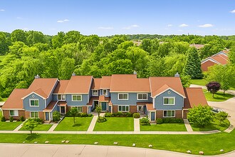 83 West Townhomes Building - 83 West