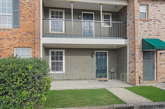 Building Photo - 4625 Parkoaks Dr