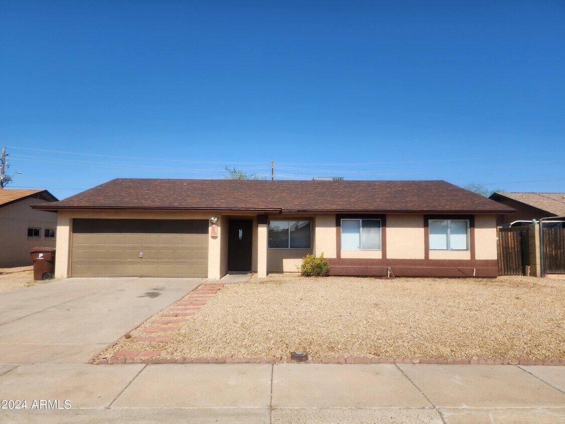 Primary Photo - 9920 N 90th Ln