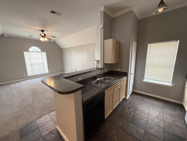 Foto del edificio - 6843 Wrigley Dr