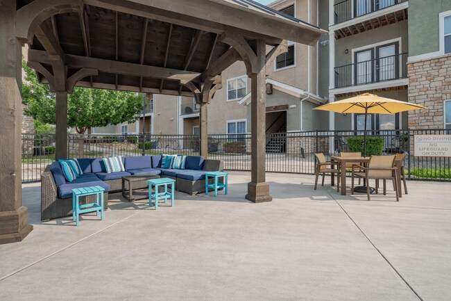 Foto del edificio - Heights at Converse