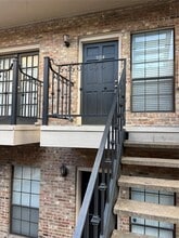 Building Photo - 2801 Rio Grande St
