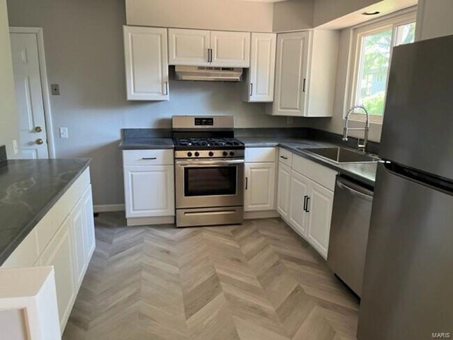 Building Photo - 2680 Knollwood Ln