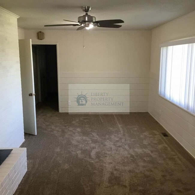 Building Photo - 14371 CA-120