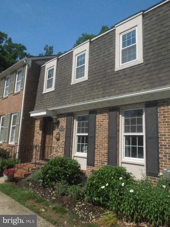 Primary Photo - 1742 Dryden Way