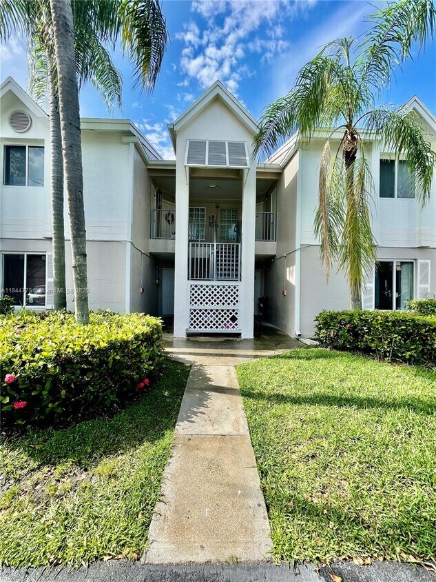 Foto principal - 6725 NW 174th Terrace