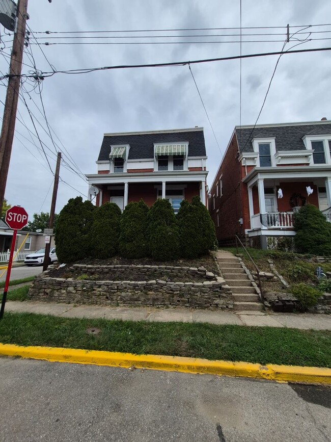 Photo - 132 Evergreen Ave Apartment