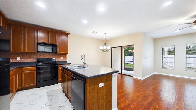 Foto del edificio - 13128 Logan Captiva Ln