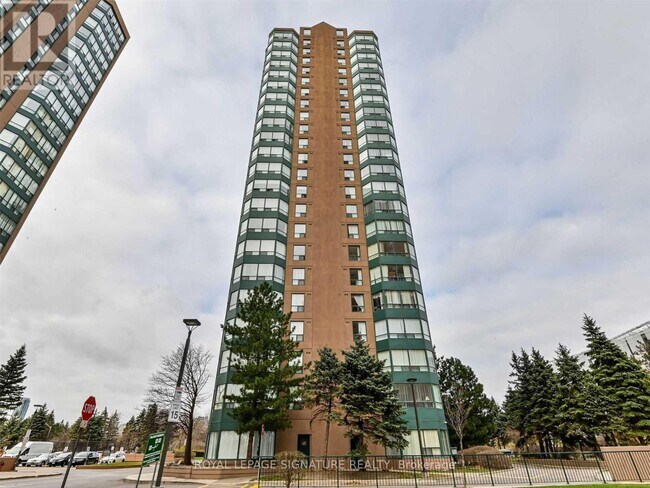 Building Photo - 135 Hillcrest Ave