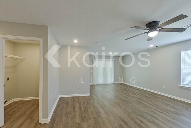 Foto del edificio - 156 Cottage Grove Rd