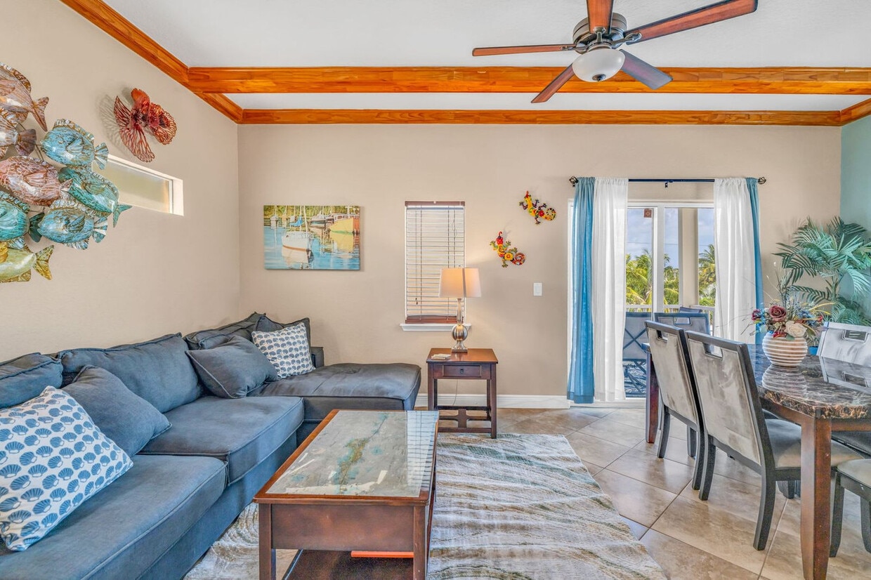 Foto principal - 12400 Overseas Hwy