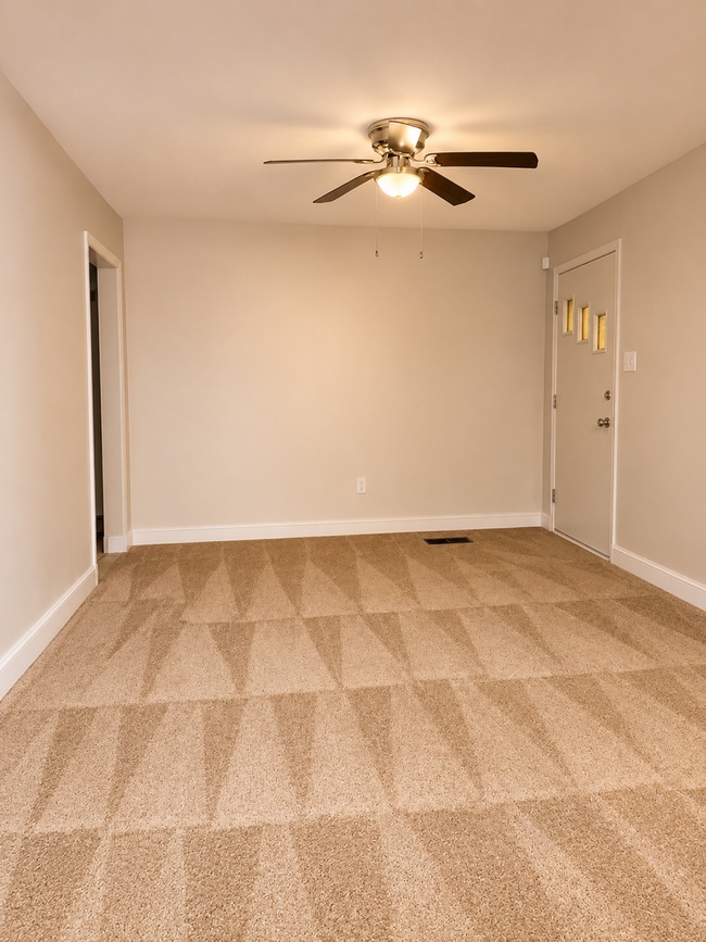Building Photo - 3122 Oak Forest Dr
