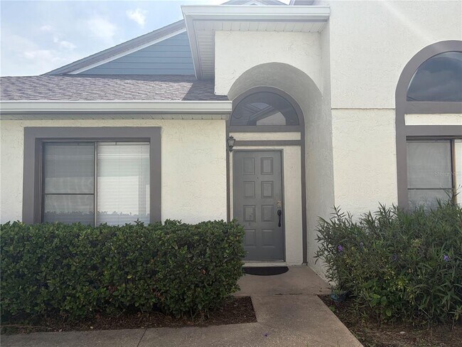 Foto del edificio - 31 Lakepointe Cir