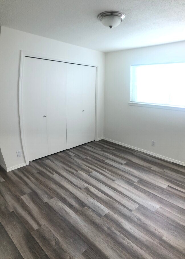 Bedroom 11x 10 - 3919 Ortiz Ct NE