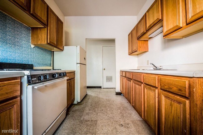Building Photo - 5032 S Saint Lawrence Ave