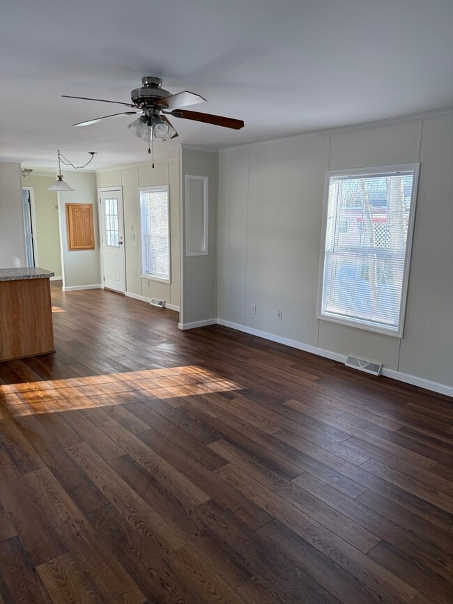 Building Photo - 64 Alflo Cir