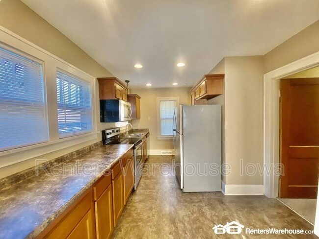 Foto del edificio - 2415 44th St
